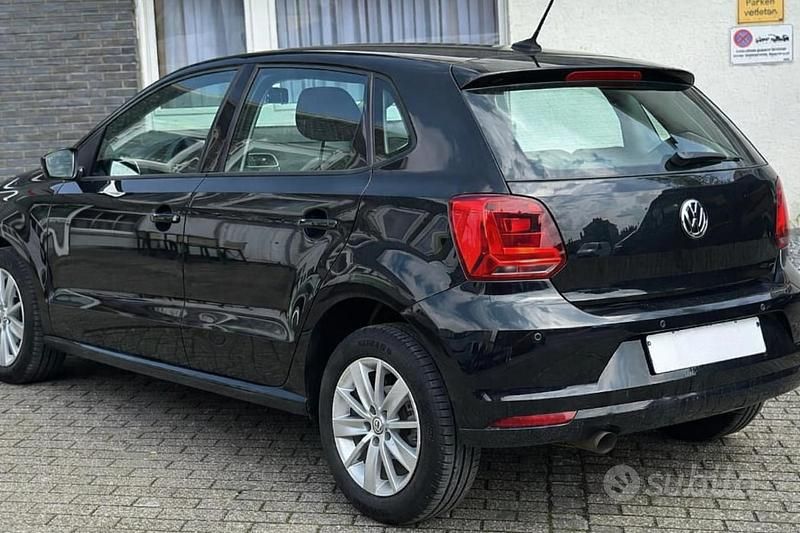 Usata VW Polo Comfortline 90 CV (66 kW) 2016 Nero Berlina