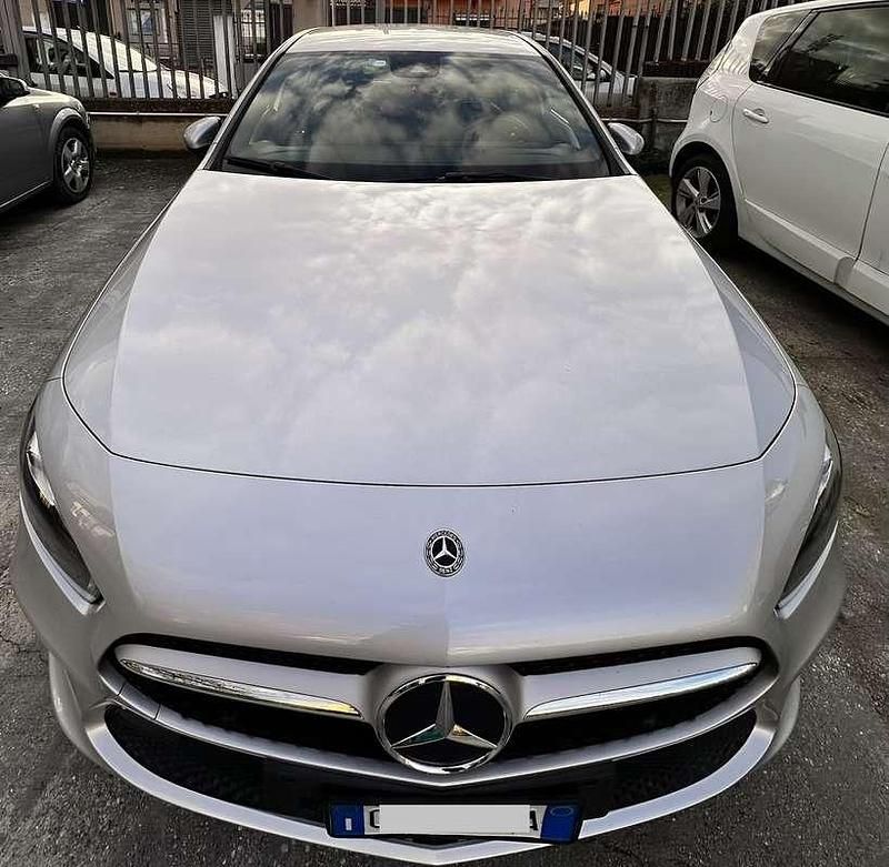 Usata Mercedes A180 Premium 116 CV (85 kW) 2020 Berlina