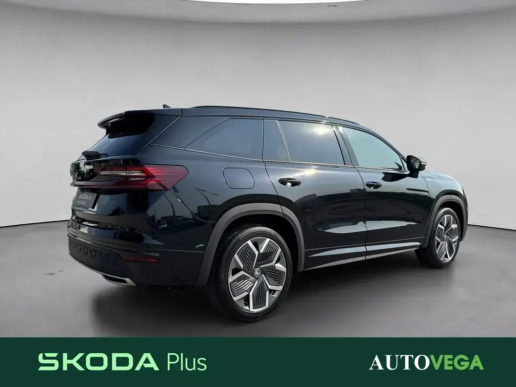 Nuova Skoda Kodiaq SportLine 150 CV (110 kW) 2026 Nero / pastello SUV