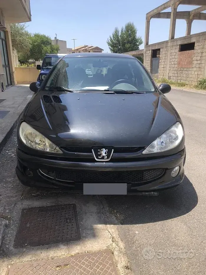 Usata Peugeot 206 68 CV (50 kW) 2007 Nero Berlina