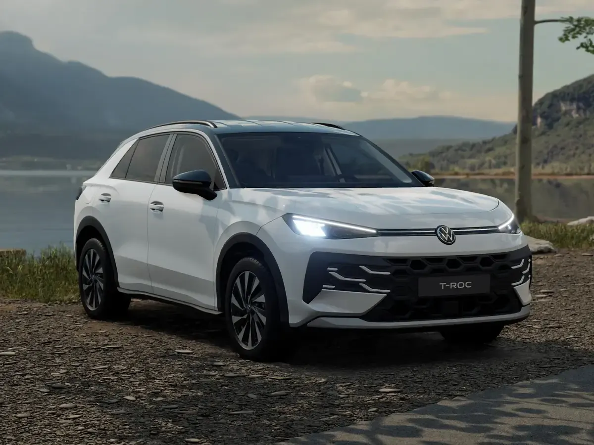 Nuova VW T-Roc Life 115 CV (84 kW) 2026 Pure white nero SUV