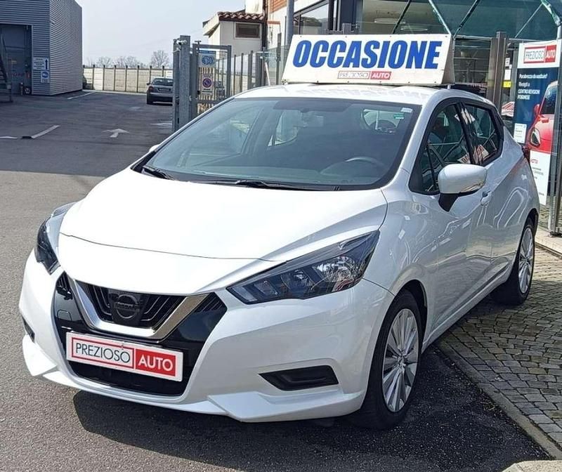 Usata Nissan Micra Acenta 101 CV (74 kW) 2021 Bianco madreperla Utilitaria