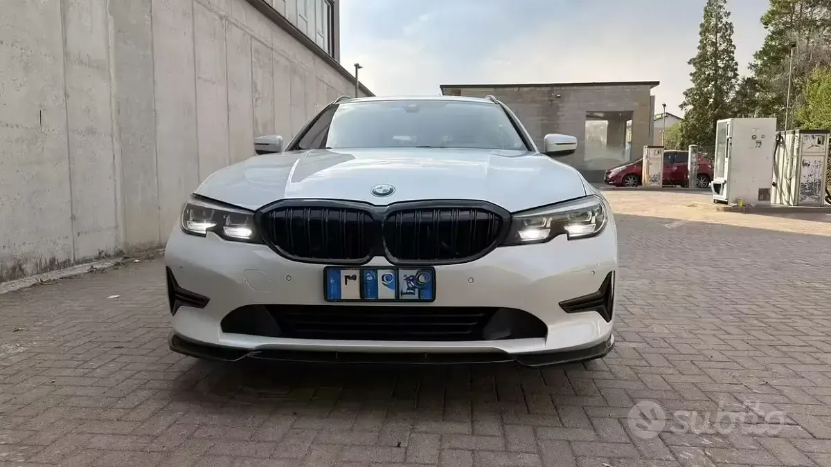 Usata BMW 318 156 CV (114 kW) 2021 Bianco Station wagon