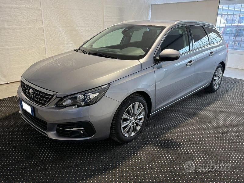 Begagnad Peugeot 308 SW Allure 131 HK (96 kW) 2021 Grå Kombi