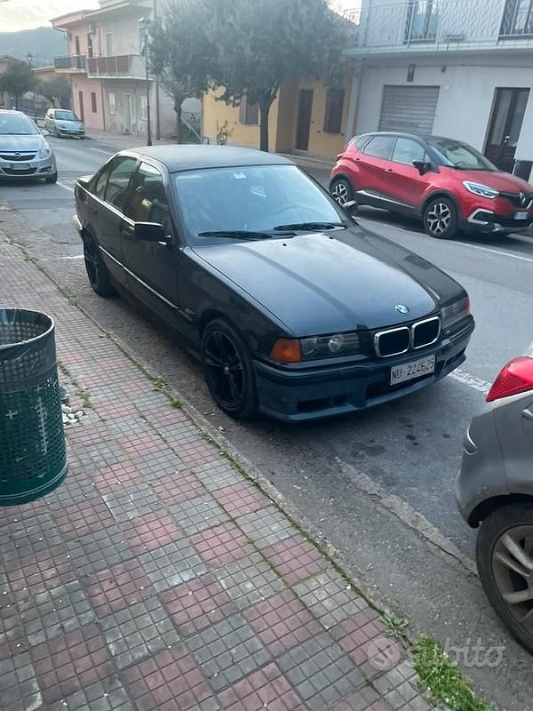 Usata BMW 325 116 CV (85 kW) 1992 Nero Berlina