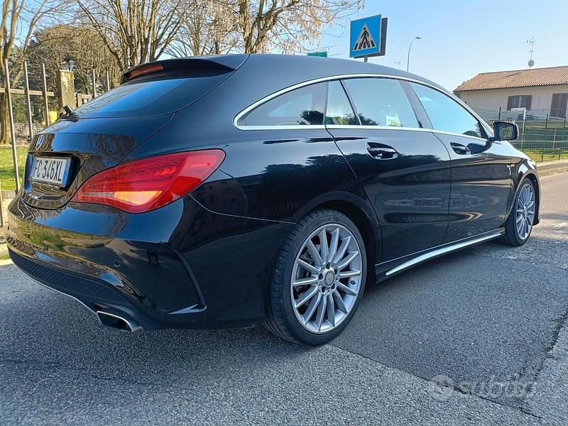 Usata Mercedes CLA200 137 CV (100 kW) 2015 Nero Station wagon