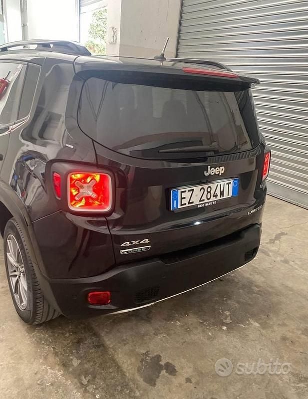 Usata Jeep Renegade 140 CV (102 kW) 2015 Nero SUV