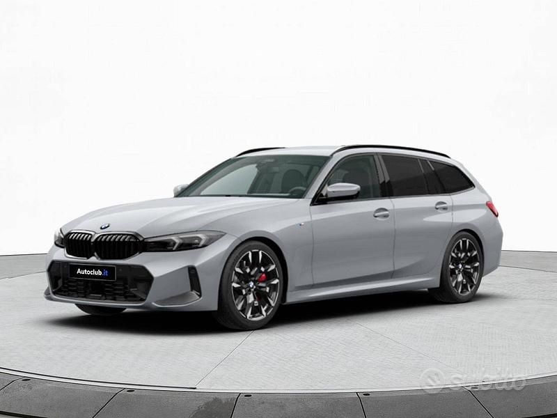 Grigio Usata 2025 BMW 320 M Sport Station wagon | 47.400 € (Buon prezzo) - Immagine 1/1