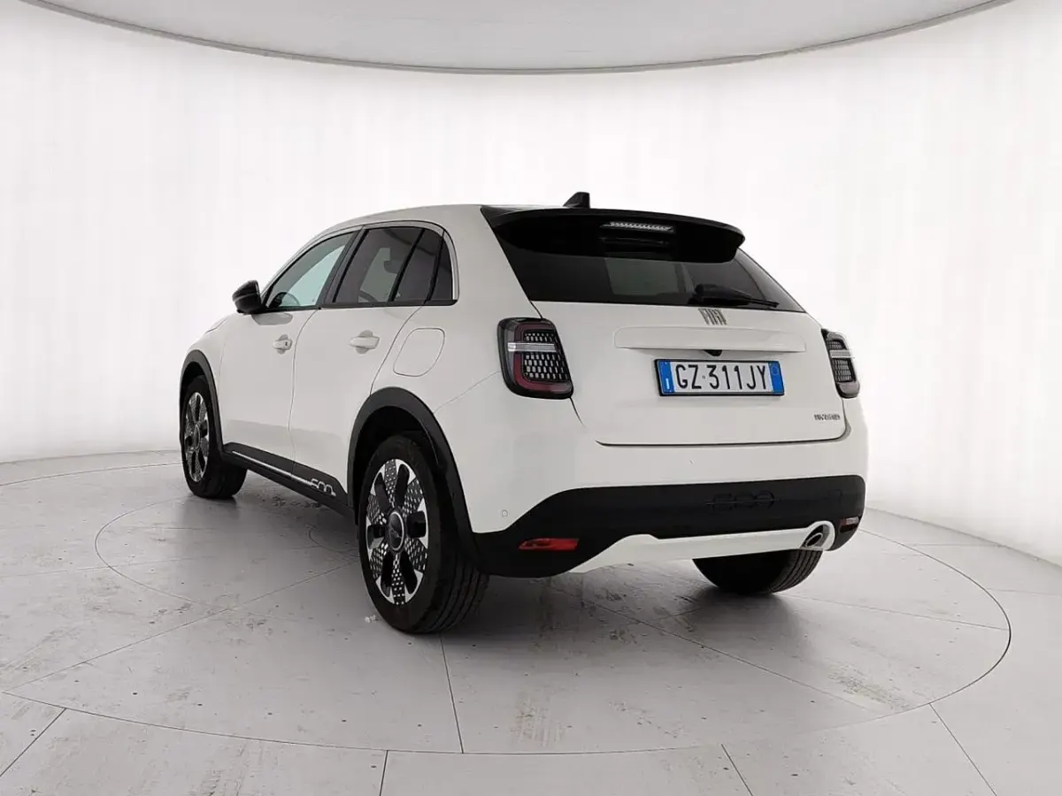 Usata Fiat 600 La Prima 100 CV (73 kW) 2025 Bianco SUV