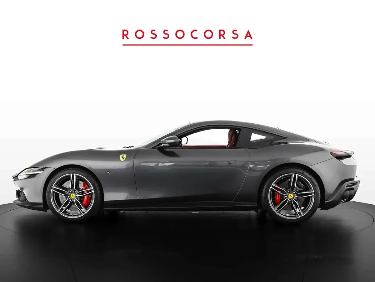 Usata Ferrari Roma 620 CV (456 kW) 2022 Grigio Coupé