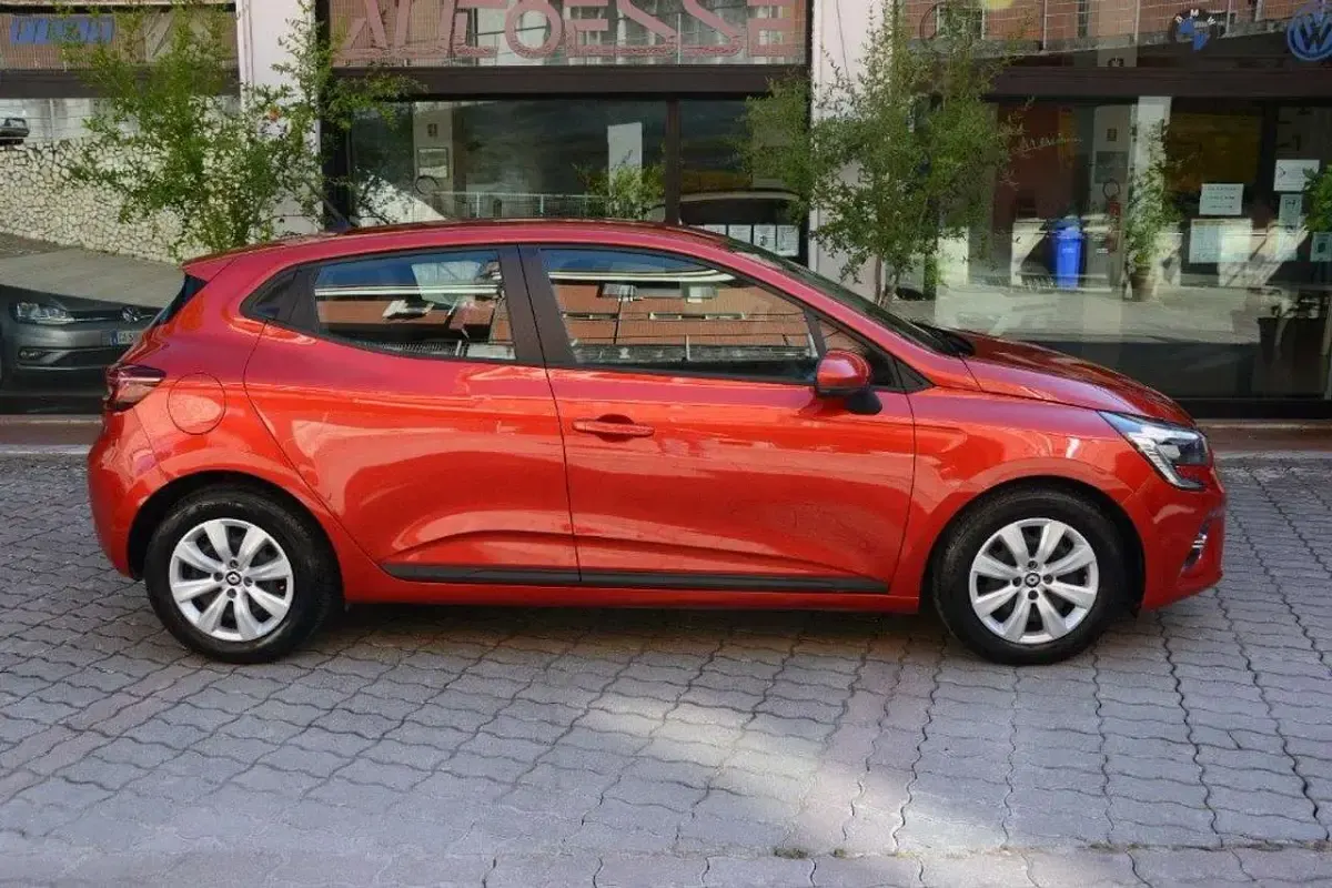 Usata Renault Clio V Business 101 CV (74 kW) 2021 Rosso Berlina