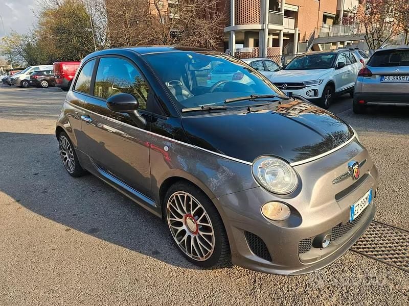 Usata Abarth 500 Custom 135 CV (99 kW) 2015 Utilitaria
