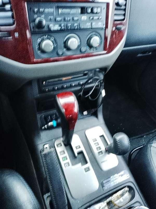 Usata Mitsubishi Pajero 160 CV (117 kW) 2003 Argento SUV