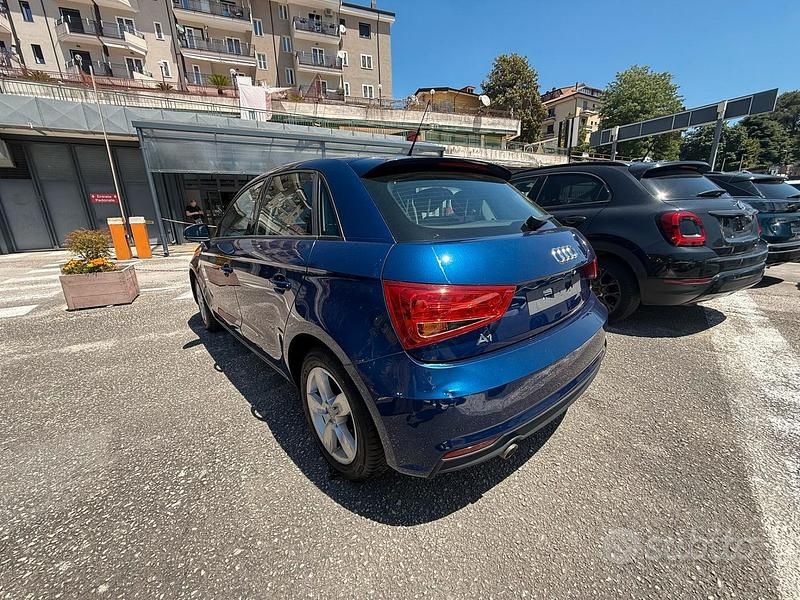 Usata Audi A1 90 CV (66 kW) 2016 Blu Utilitaria