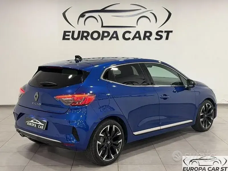 Usata Renault Clio V Techno 101 CV (74 kW) 2025 Blu/azzurro Berlina