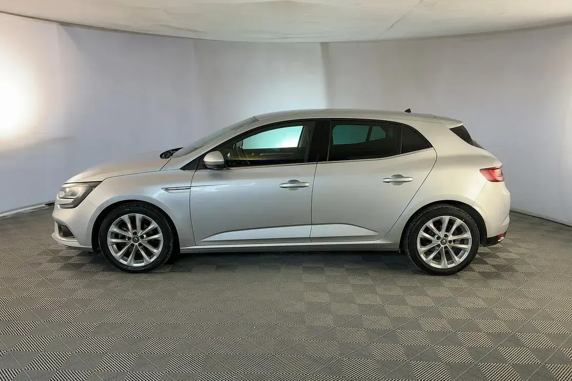 Usata Renault Mégane Intens 110 CV (80 kW) 2017 Argento Berlina