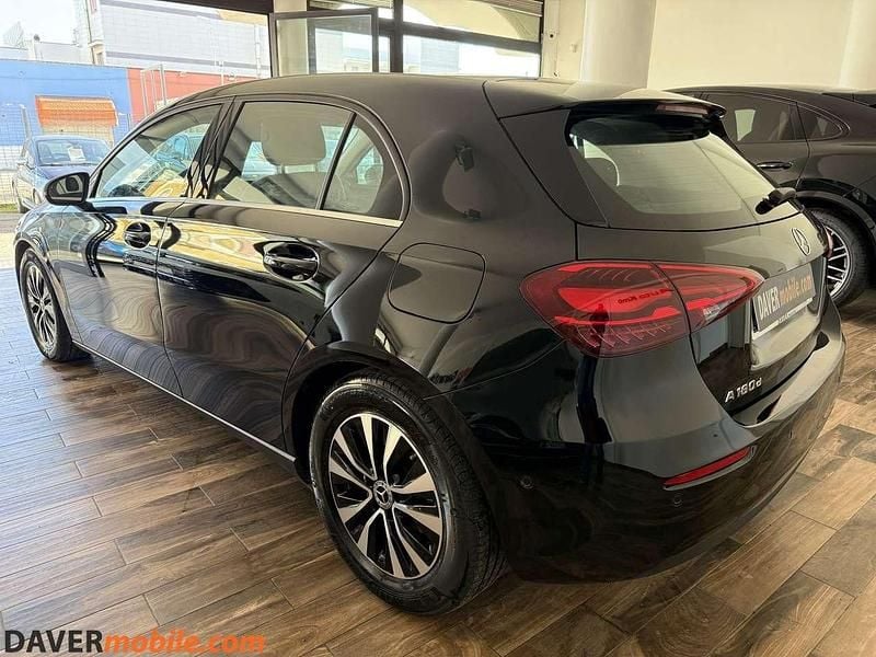 Usata Mercedes A180 Advanced 116 CV (85 kW) 2025 Nero Utilitaria