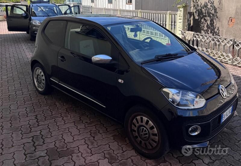 Usata VW up! 75 CV (55 kW) 2011 Nero Utilitaria