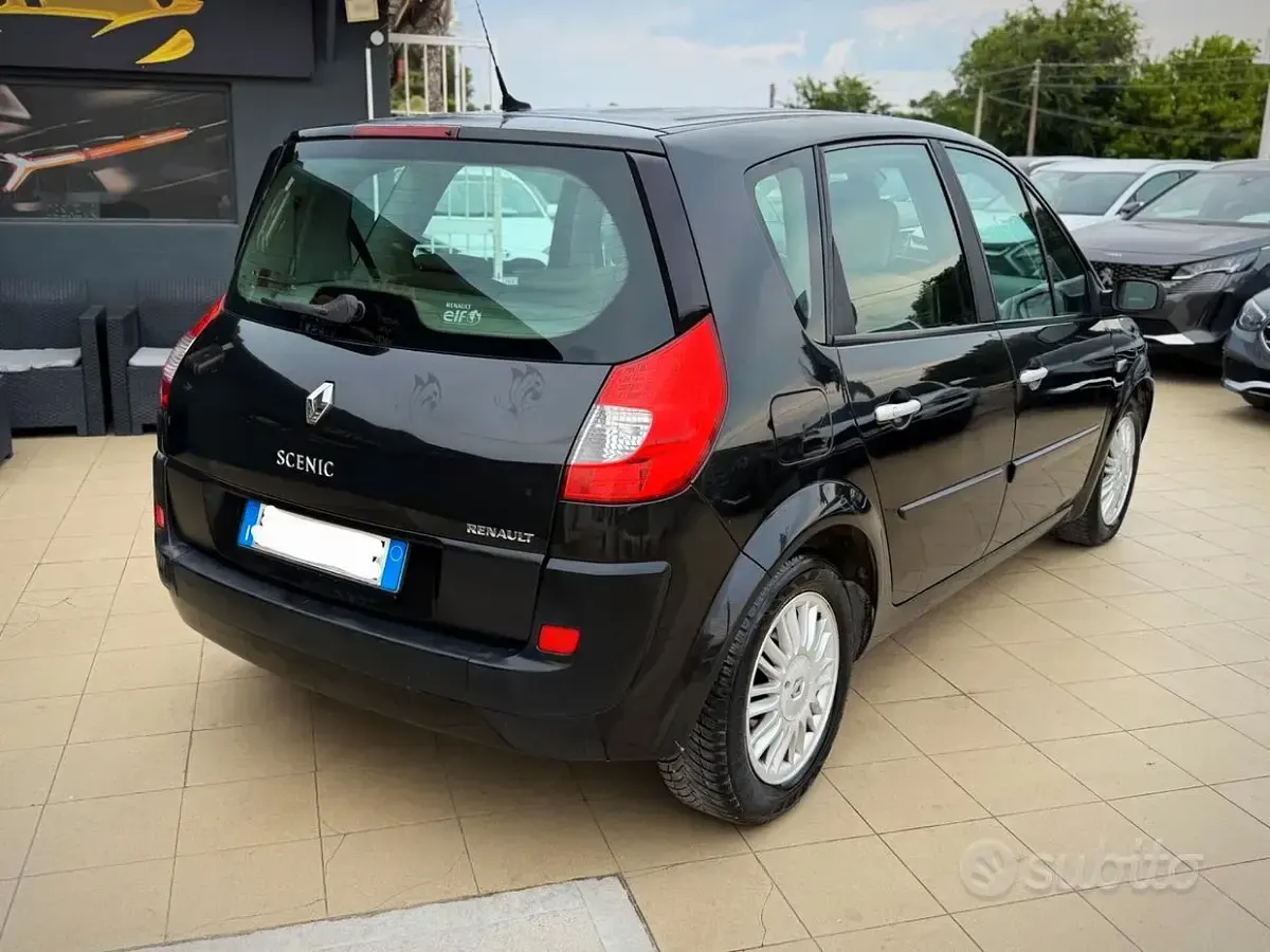 Usata Renault Scénic Exception 130 CV (95 kW) 2007 Nero Monovolume