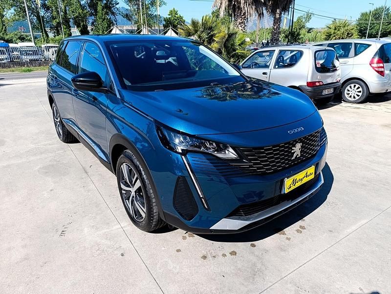 Usata Peugeot 5008 Allure 131 CV (96 kW) 2022 Blu Monovolume