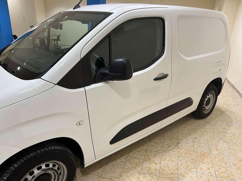 Usata Toyota Proace City City 101 CV (74 kW) 2020 Bianco Monovolume