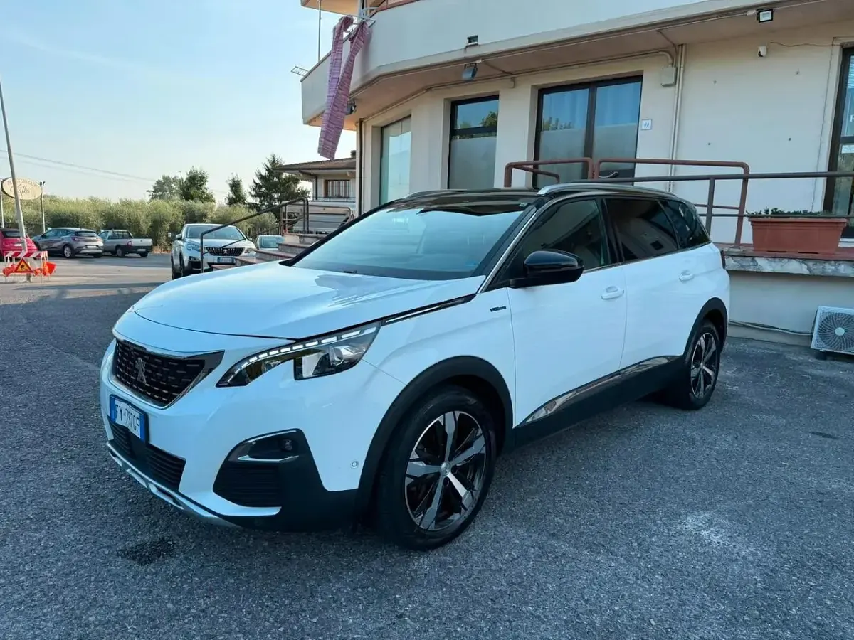 Usata Peugeot 5008 GT-line 131 CV (96 kW) 2019 Bianco SUV