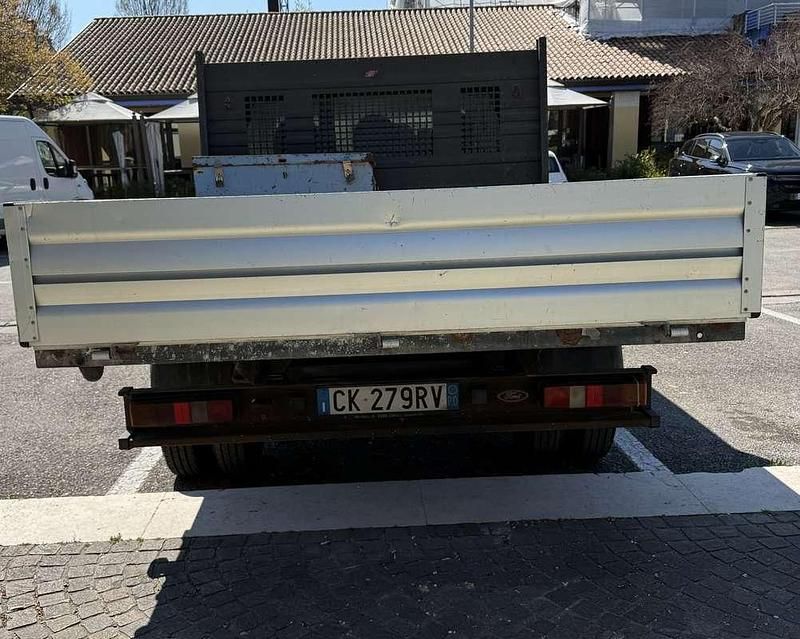 Usata Ford Transit 125 CV (91 kW) 2003 Bianco Berlina