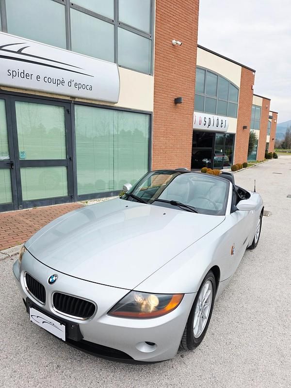 Usata BMW Z4 Efficient Dynamics 191 CV (140 kW) 2004 Argento Cabrio