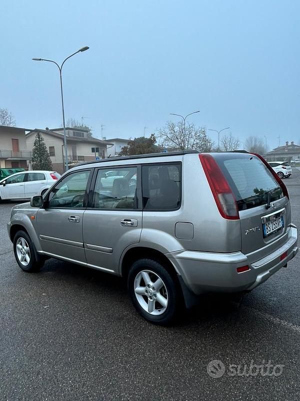 Usata Nissan X-Trail 114 CV (83 kW) 2002 SUV