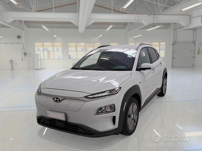 Bianco Usata 2020 Hyundai Kona XPrime SUV | 14.600 € (Ottimo prezzo) - Immagine 1/4
