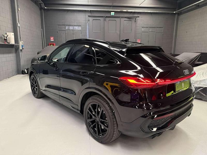 Nuova Audi Q5 Sportback S-Line 204 CV (150 kW) 2025 Daytona grey perla SUV