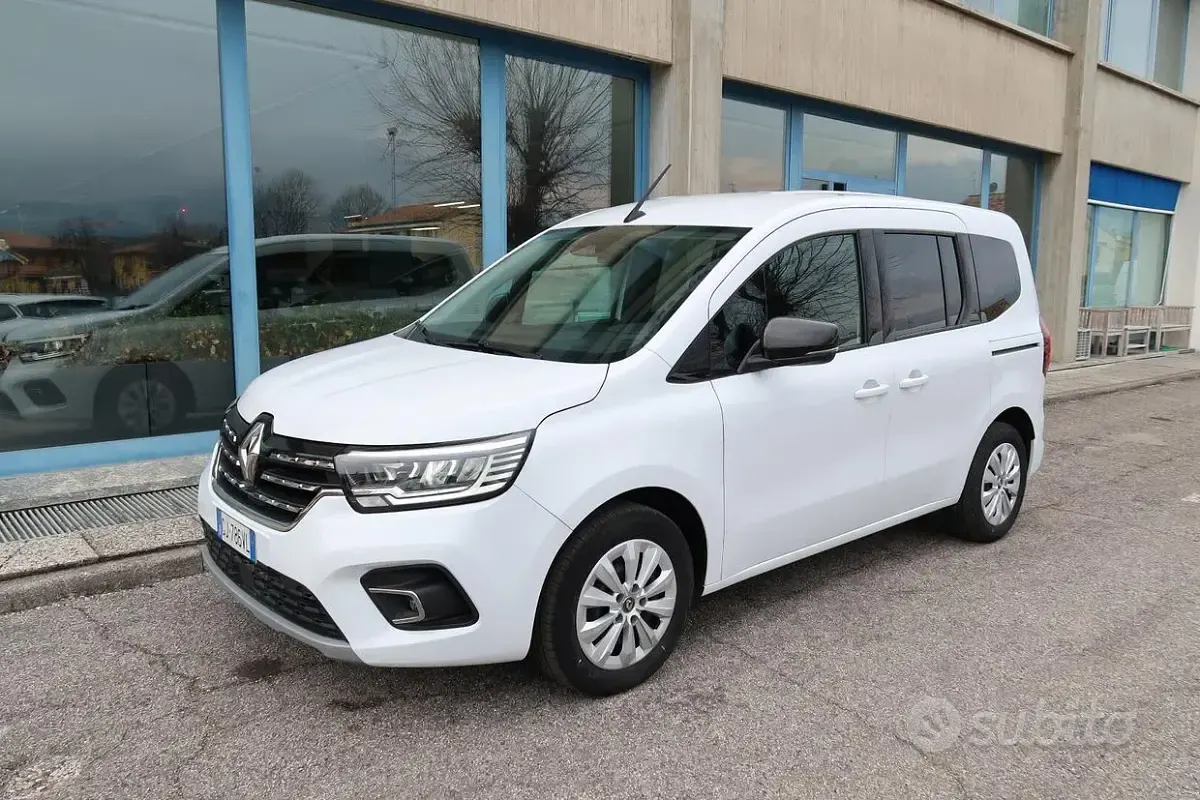 Usata Renault Kangoo Edition One 75 CV (55 kW) 2022 Bianco Monovolume