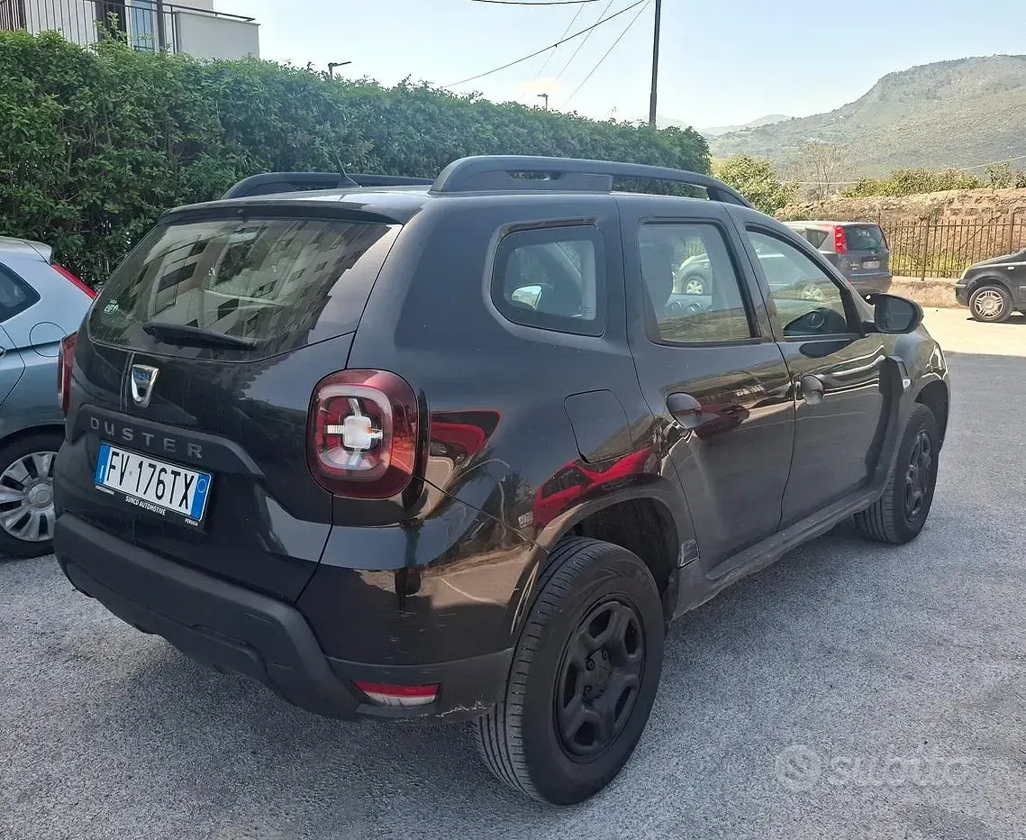 Usado Dacia Duster Comfort 109 CV (80 kW) 2019 Negro SUV