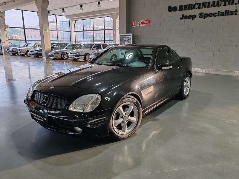 Usata Mercedes SLK200 163 CV (119 kW) 2001 Nero Cabrio