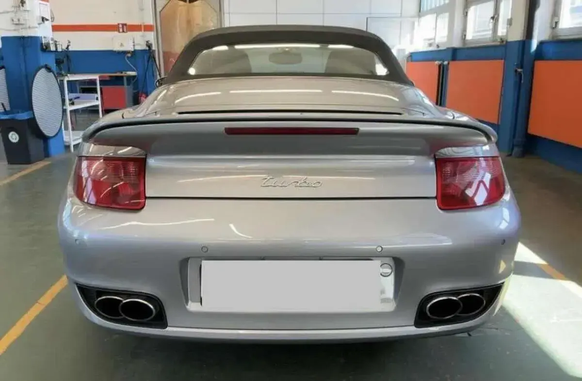 Usata Porsche 911 480 CV (353 kW) 2009 Argento Cabrio