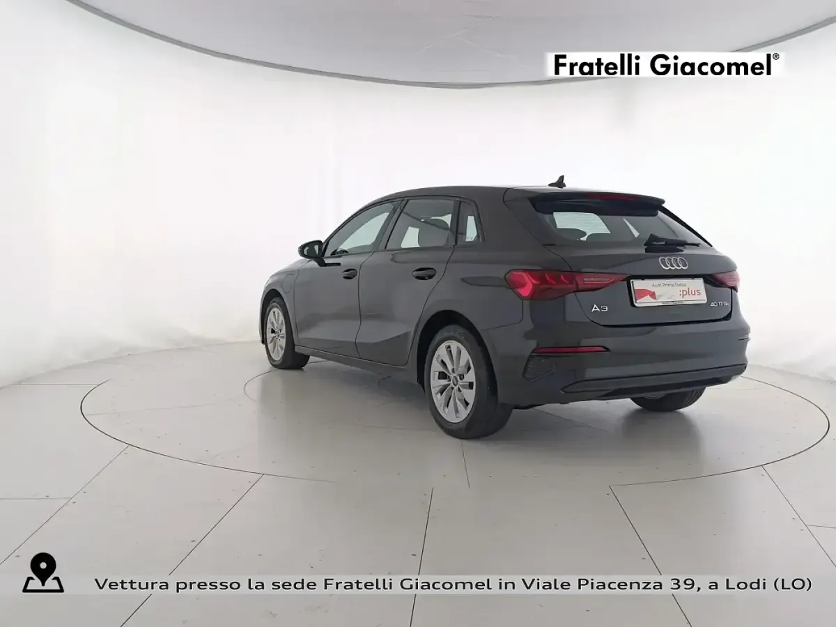 Usata Audi A3 Business 204 CV (150 kW) 2021 Nero mythos metallizzato Berlina