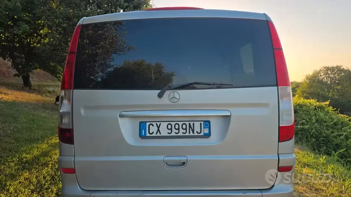 Usata Mercedes Viano 150 CV (110 kW) 2005 Grigio Monovolume