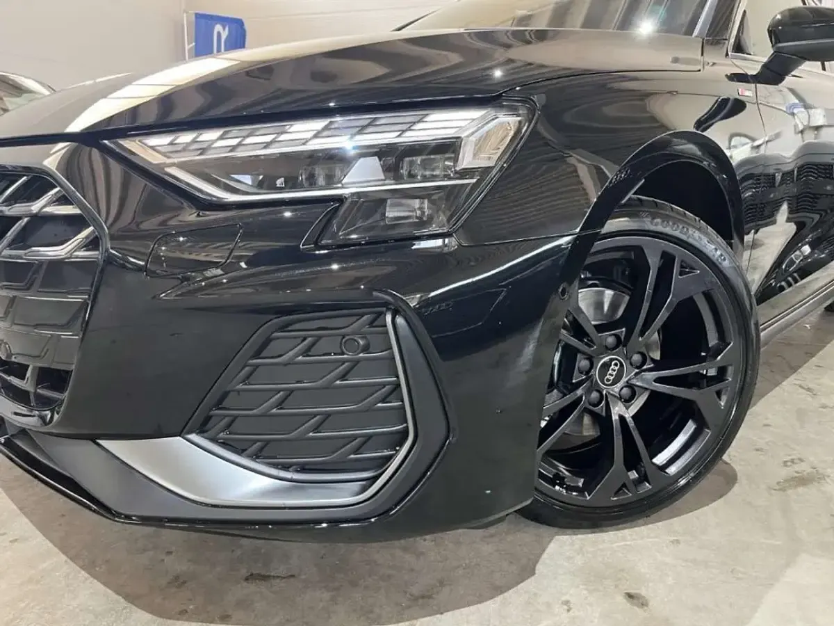 Nuova Audi A3 S-Line 150 CV (110 kW) 2026 Nero Berlina