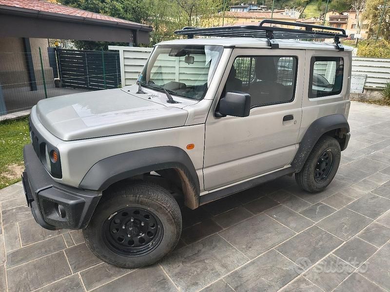 Usata Suzuki Jimny 2022 Grigio SUV
