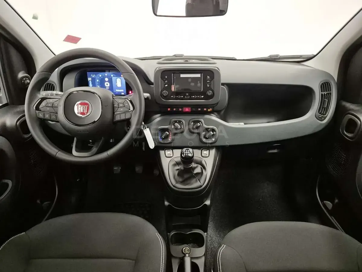 Nuova Fiat Panda Icon 65 CV (47 kW) 2026 Nero cinema Utilitaria