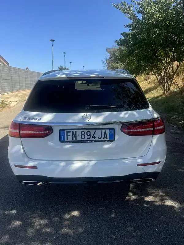 Usata Mercedes E220 AMG line 194 CV (142 kW) 2018 Station wagon
