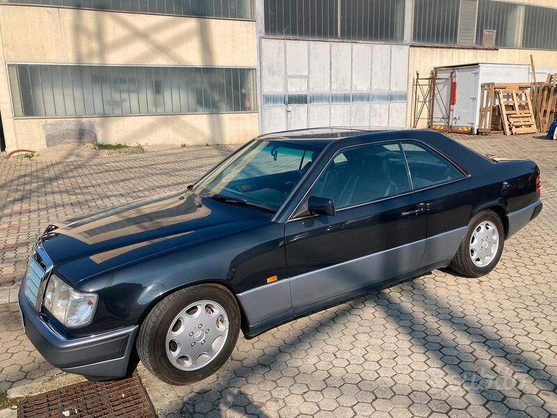 Usata Mercedes 200 122 CV (89 kW) 1992 Nero Coupé