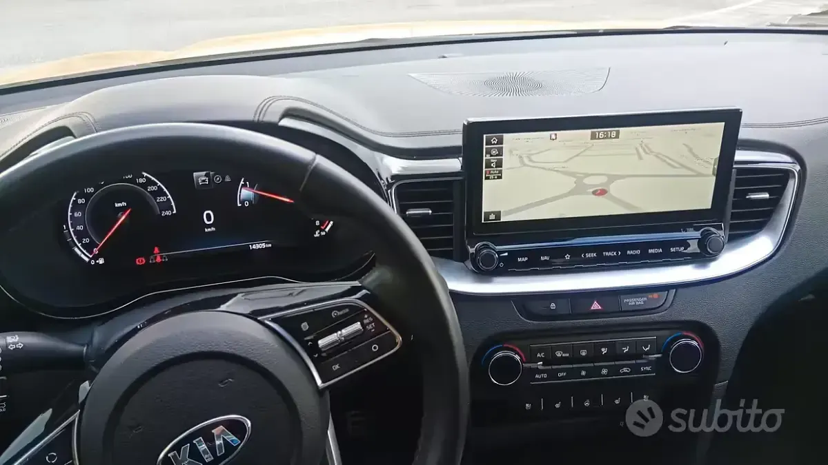 Usata Kia XCeed 140 CV (102 kW) 2019 Giallo SUV