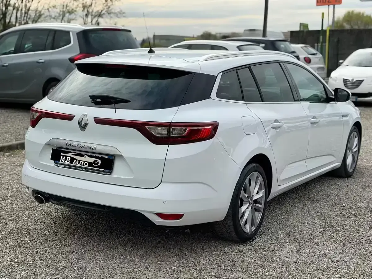 Usata Renault Mégane 110 CV (80 kW) 2017 Bianco Berlina