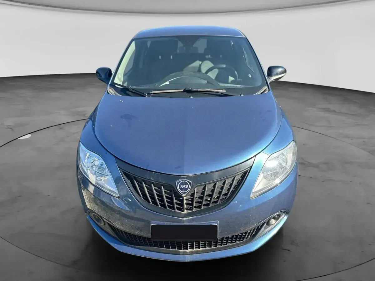 Usata Lancia Ypsilon Silver 70 CV (51 kW) 2023 Blu Utilitaria