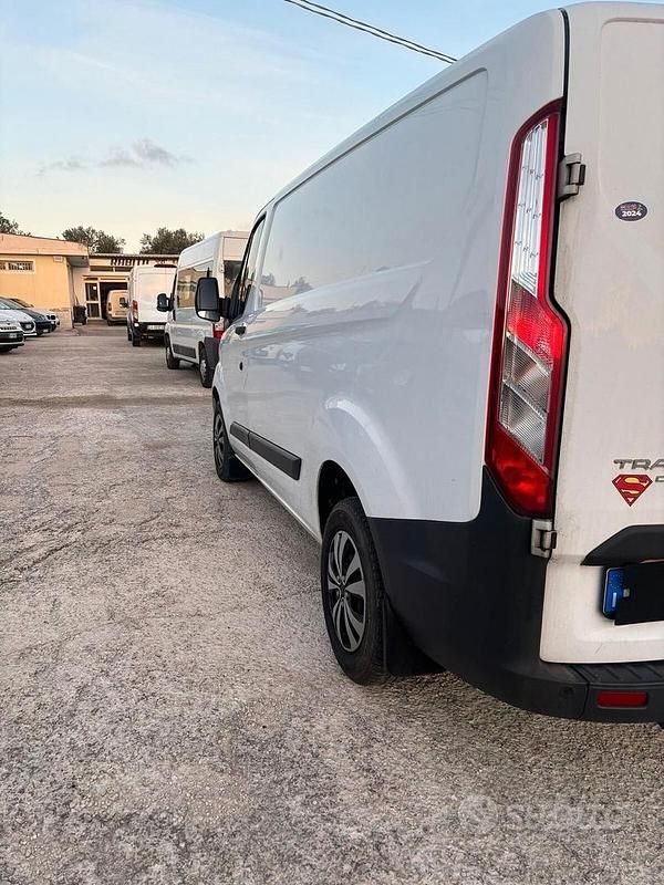 Usata Ford Transit Custom Trend 154 CV (113 kW) 2016 Bianco Berlina