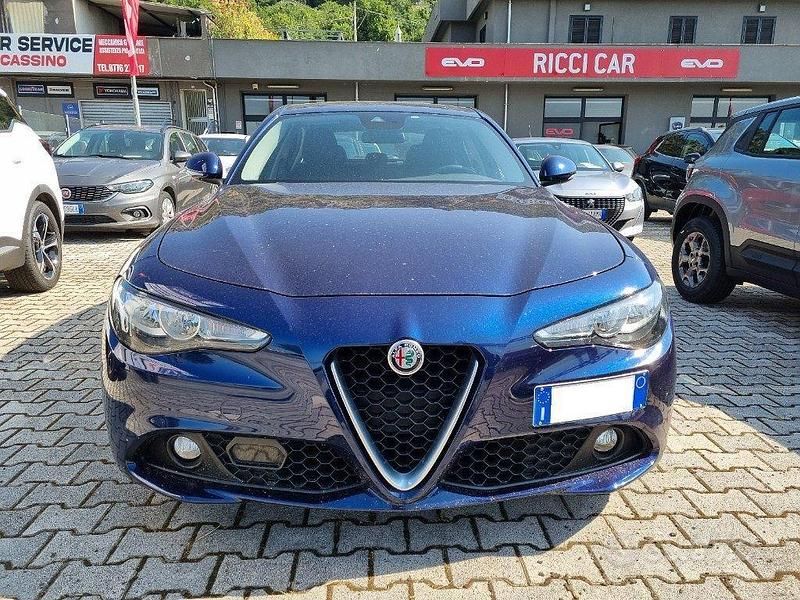 Blu Usata 2018 Alfa Romeo Giulia Super Tre volumi | 19.900 € (Buon prezzo) - Immagine 1/4