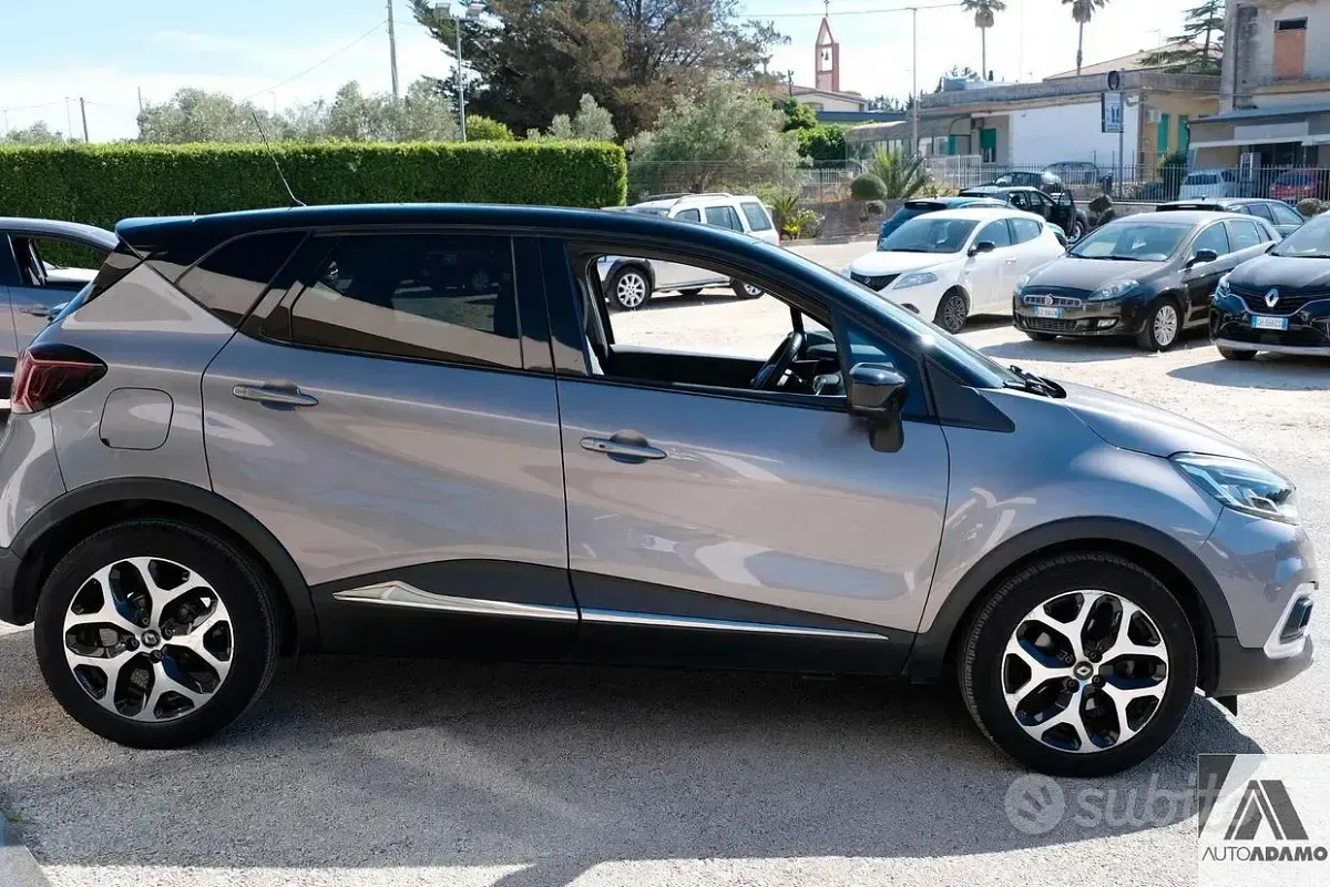 Usata Renault Captur 90 CV (66 kW) 2019 Grigio SUV
