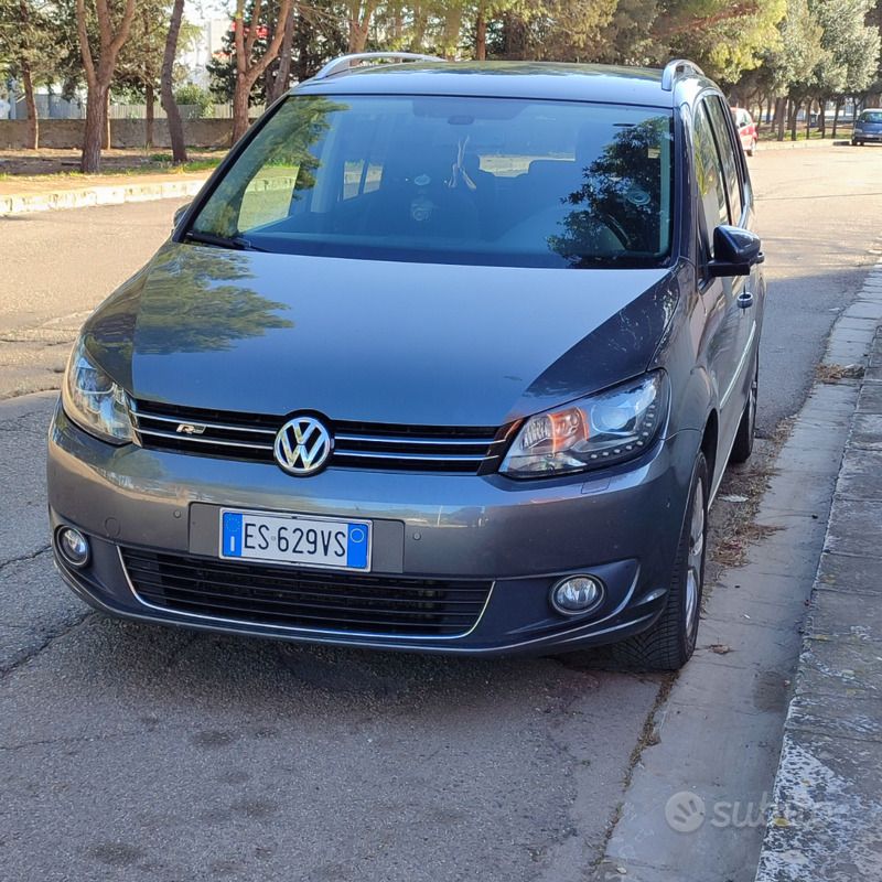 Usata 2014 VW Touran Highline Monovolume | 8000 € (Buon prezzo) - Immagine 1/4