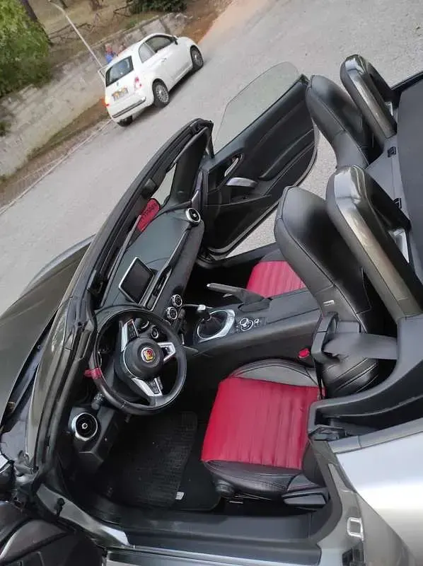 Usata Abarth 124 Spider 170 CV (125 kW) 2017 Grigio Cabrio